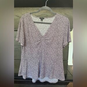 Halogen Plum Abstract Print V-Neck Short Sleeve Top
